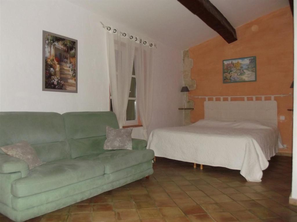 Domaine Saint Victor Hotel La Tour-dʼAigues Exterior foto